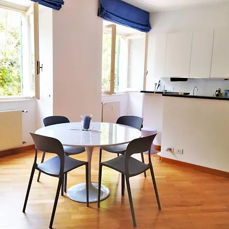 Casaviva - Beautiful Bilo With Shared Pool In Nervi * Genua
